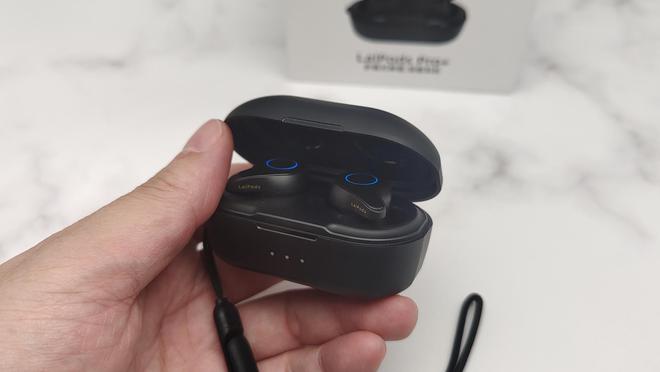 行！性价比超高的品牌降噪耳机排行榜！m6米乐2025年品牌降噪耳机推荐排(图2)