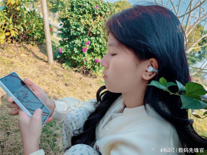 测：真百元舒适度与清音完美结合！m6米乐虹觅Air耳夹式耳机评(图6)